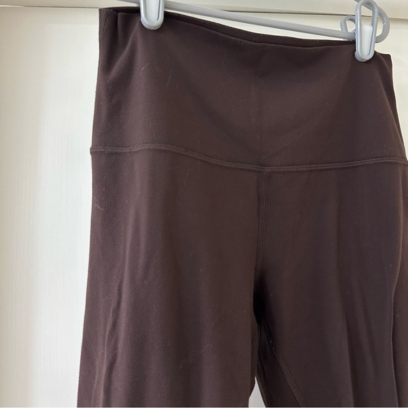 lululemon athletica French Press Brown 21” Crop Align Leggings, Size 6 - Picture 8 of 8